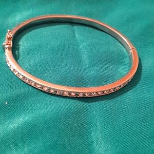 Silver clasp bracelet